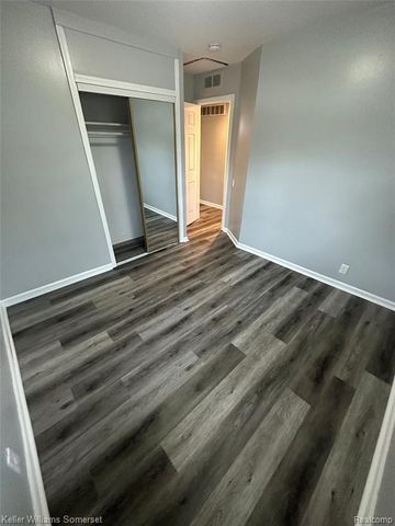 22041 Dante Street, Oak Park, MI 48237