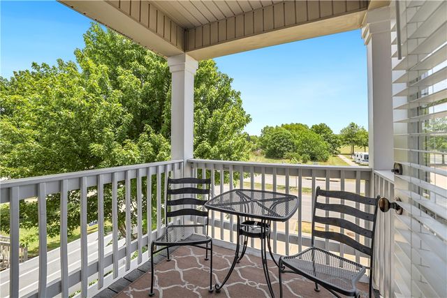 619 N Rupple Road, Fayetteville, AR 72704
