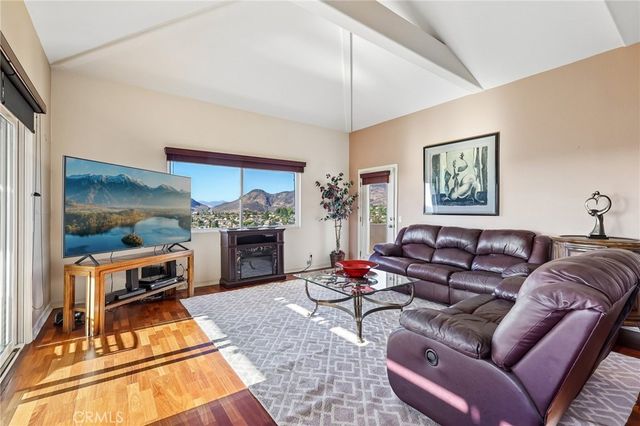 6372 Camino Largo, San Diego, CA 92120