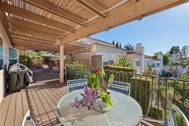 6372 Camino Largo, San Diego, CA 92120