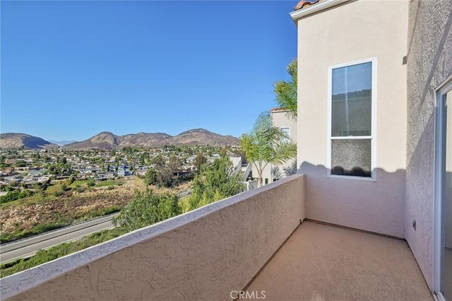 6372 Camino Largo, San Diego, CA 92120