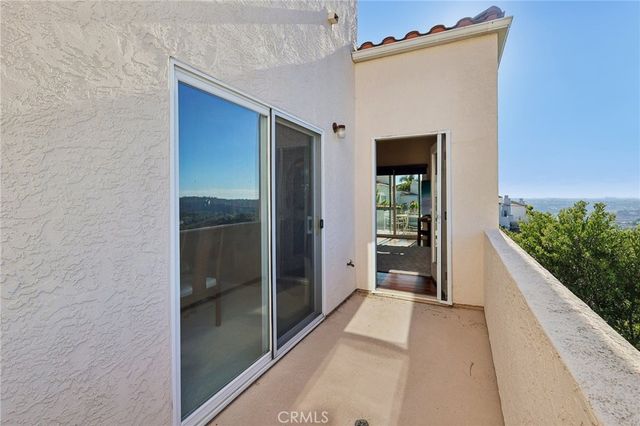 6372 Camino Largo, San Diego, CA 92120