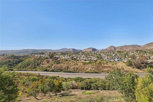 6372 Camino Largo, San Diego, CA 92120