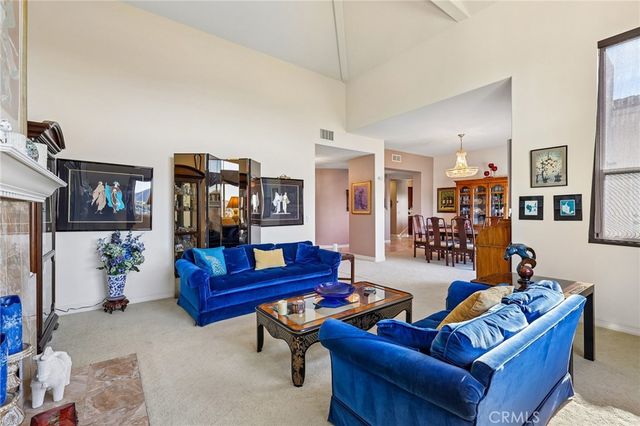 6372 Camino Largo, San Diego, CA 92120