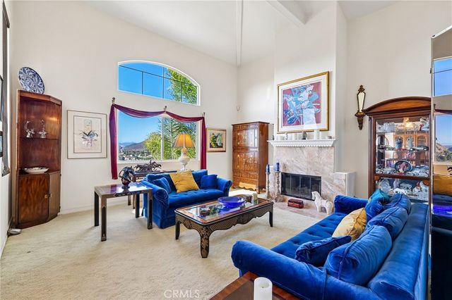 6372 Camino Largo, San Diego, CA 92120