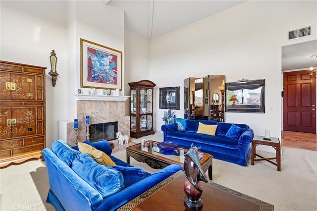 6372 Camino Largo, San Diego, CA 92120