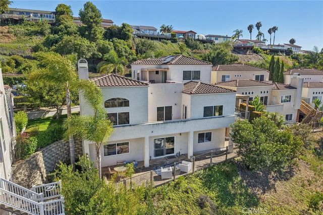 6372 Camino Largo, San Diego, CA 92120