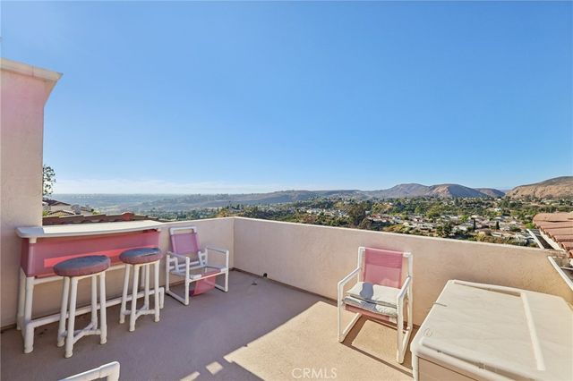 6372 Camino Largo, San Diego, CA 92120
