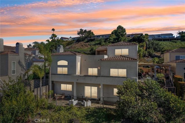 6372 Camino Largo, San Diego, CA 92120
