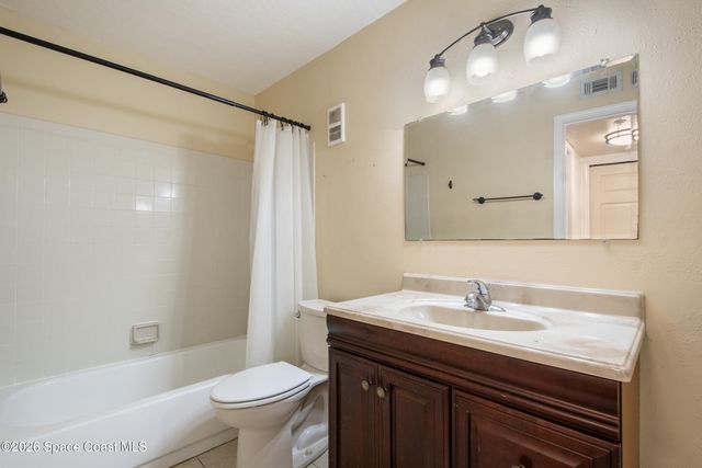 7667 N Wickham Road 813, Melbourne, FL 32940