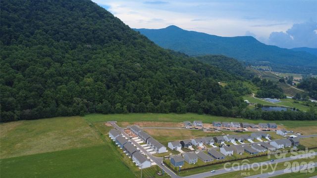 34 Creekwalk Lane, Waynesville, NC 28785