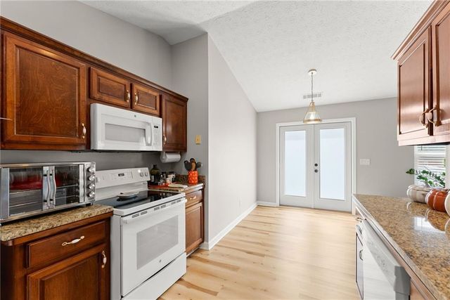 4570 Summerset Drive, Gainesville, GA 30507