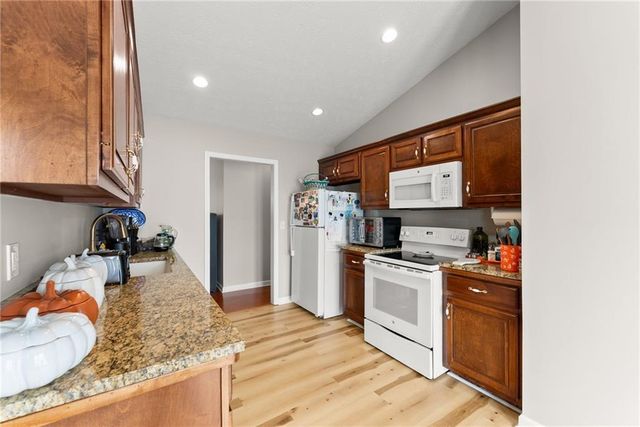 4570 Summerset Drive, Gainesville, GA 30507