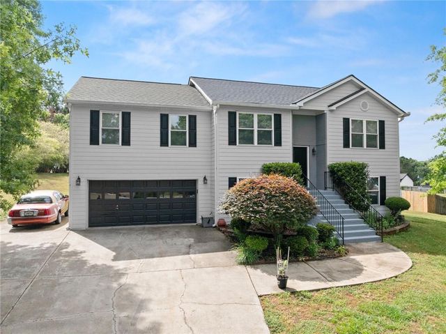 4570 Summerset Drive, Gainesville, GA 30507