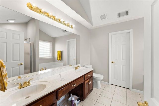 4570 Summerset Drive, Gainesville, GA 30507