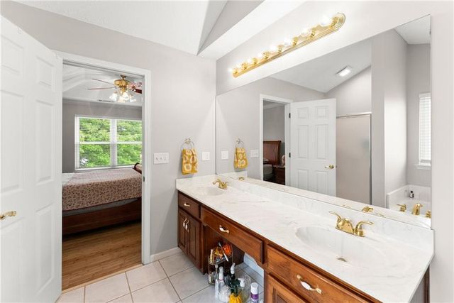 4570 Summerset Drive, Gainesville, GA 30507