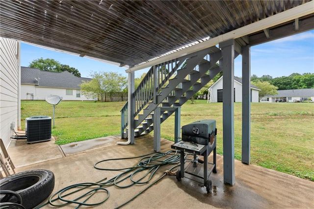 4570 Summerset Drive, Gainesville, GA 30507
