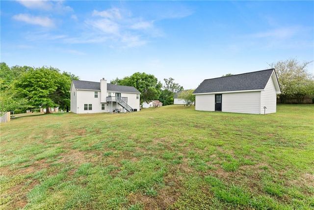 4570 Summerset Drive, Gainesville, GA 30507