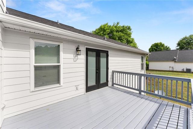 4570 Summerset Drive, Gainesville, GA 30507