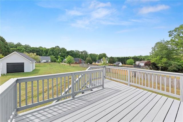 4570 Summerset Drive, Gainesville, GA 30507