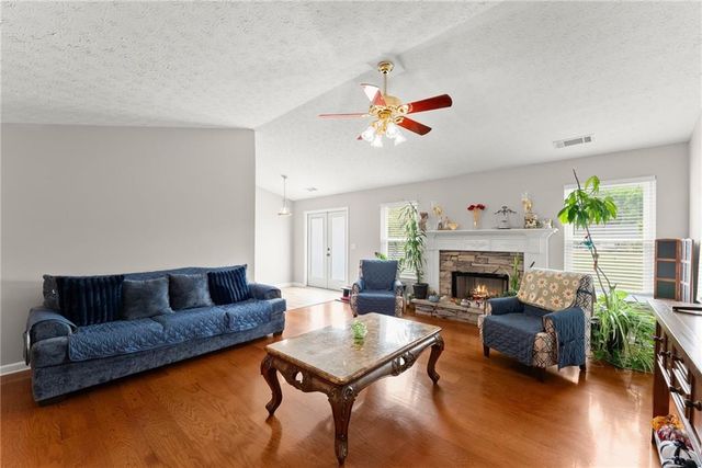 4570 Summerset Drive, Gainesville, GA 30507