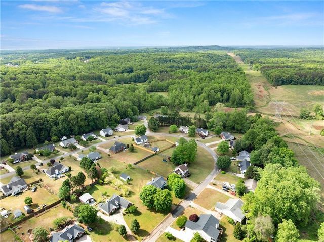 4570 Summerset Drive, Gainesville, GA 30507
