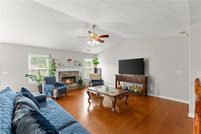 4570 Summerset Drive, Gainesville, GA 30507
