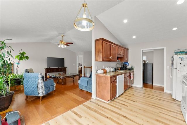 4570 Summerset Drive, Gainesville, GA 30507