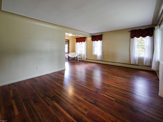 44850 Kemp Street, Sterling Heights, MI 48314