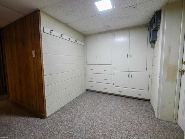 44850 Kemp Street, Sterling Heights, MI 48314