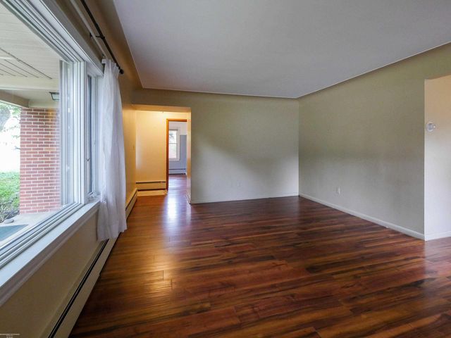 44850 Kemp Street, Sterling Heights, MI 48314