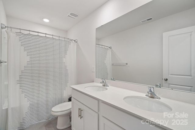 136 Sequoia Forest Drive, Mooresville, NC 28117