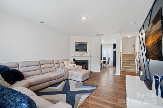 136 Sequoia Forest Drive, Mooresville, NC 28117