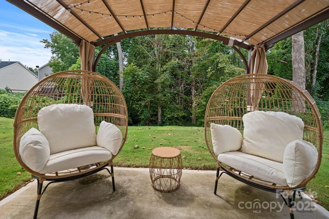 136 Sequoia Forest Drive, Mooresville, NC 28117