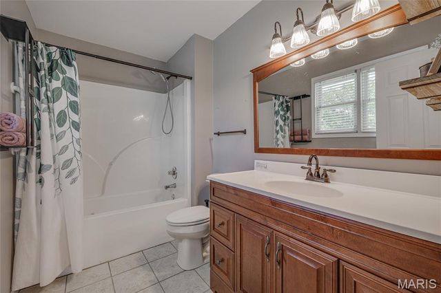 1036 Ridgewood Farms Road, Farmington, MO 63640