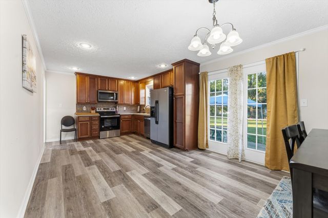 515 Cheatham Dr, Clarksville, TN 37042