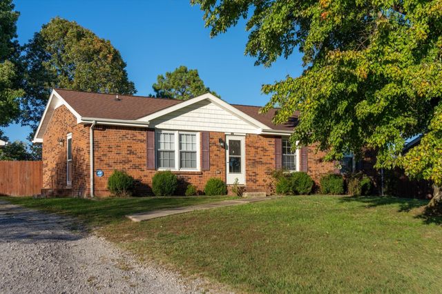 515 Cheatham Dr, Clarksville, TN 37042