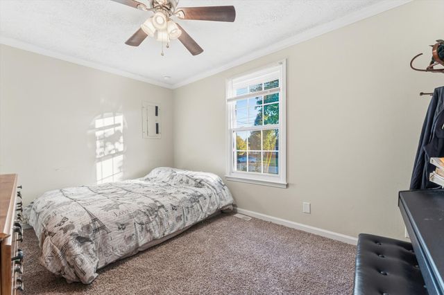 515 Cheatham Dr, Clarksville, TN 37042