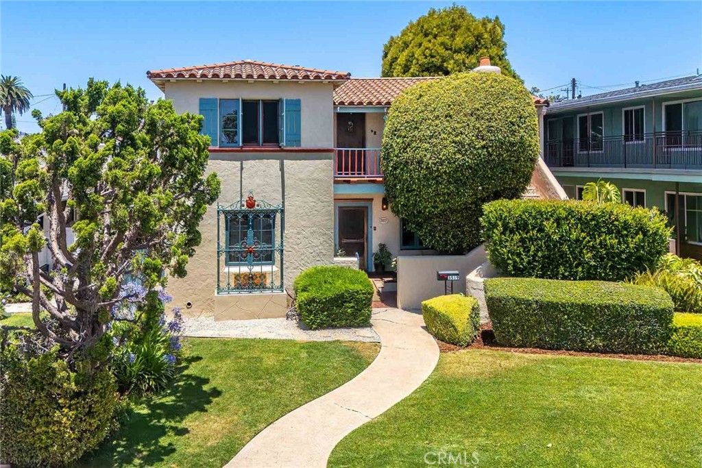 Image 1 of property listing at 3517 E 2nd, Long Beach, CA 90803