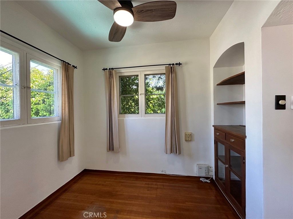 Image 33 of property listing at 3517 E 2nd, Long Beach, CA 90803