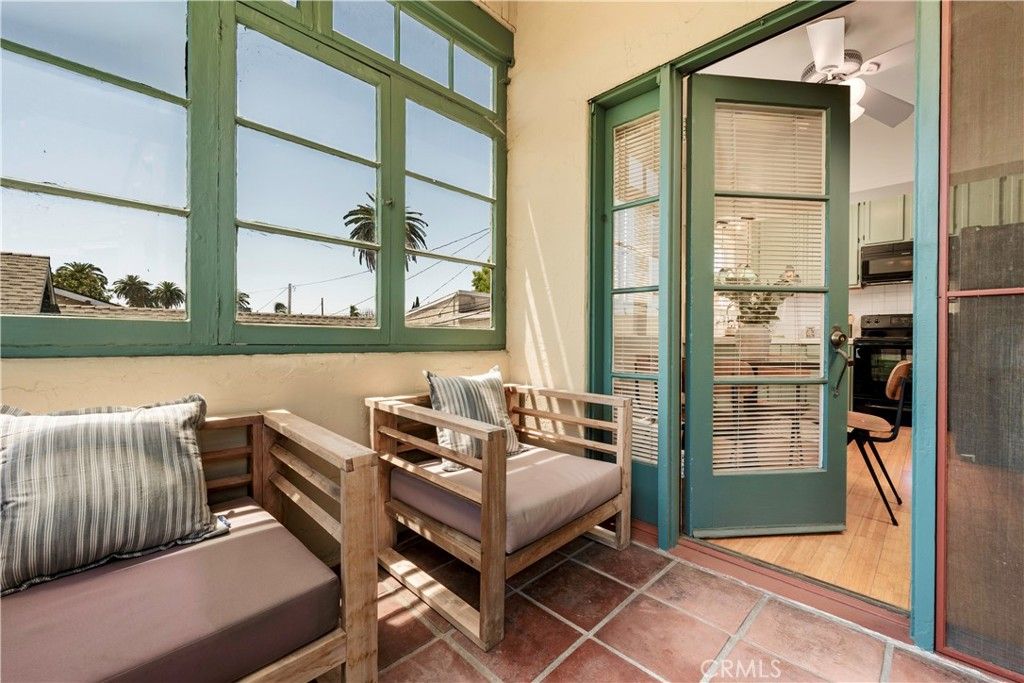 Image 7 of property listing at 3517 E 2nd, Long Beach, CA 90803