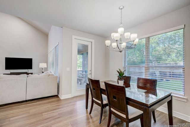 28815 Shadowrock, San Antonio, TX 78260