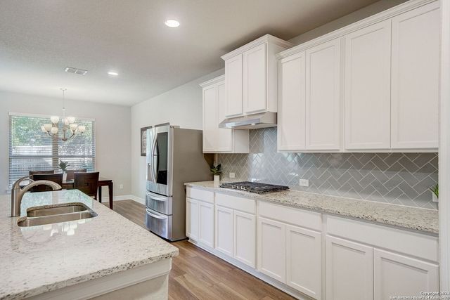 28815 Shadowrock, San Antonio, TX 78260