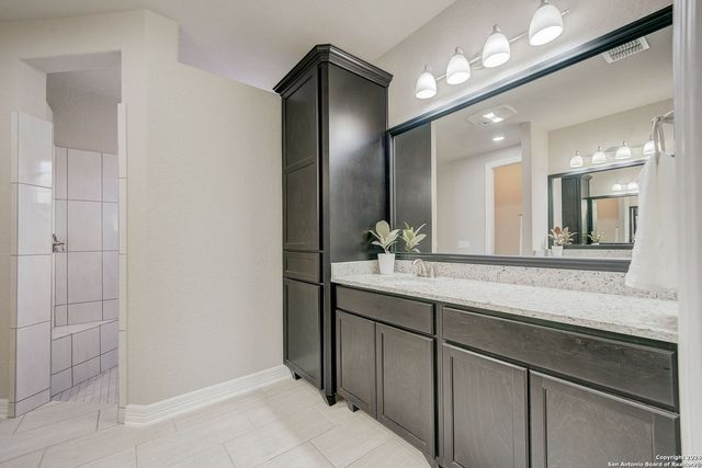 28815 Shadowrock, San Antonio, TX 78260