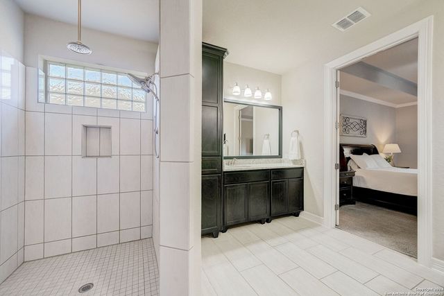 28815 Shadowrock, San Antonio, TX 78260