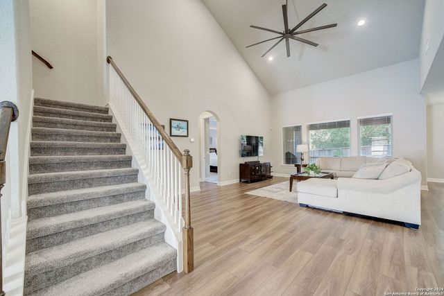 28815 Shadowrock, San Antonio, TX 78260