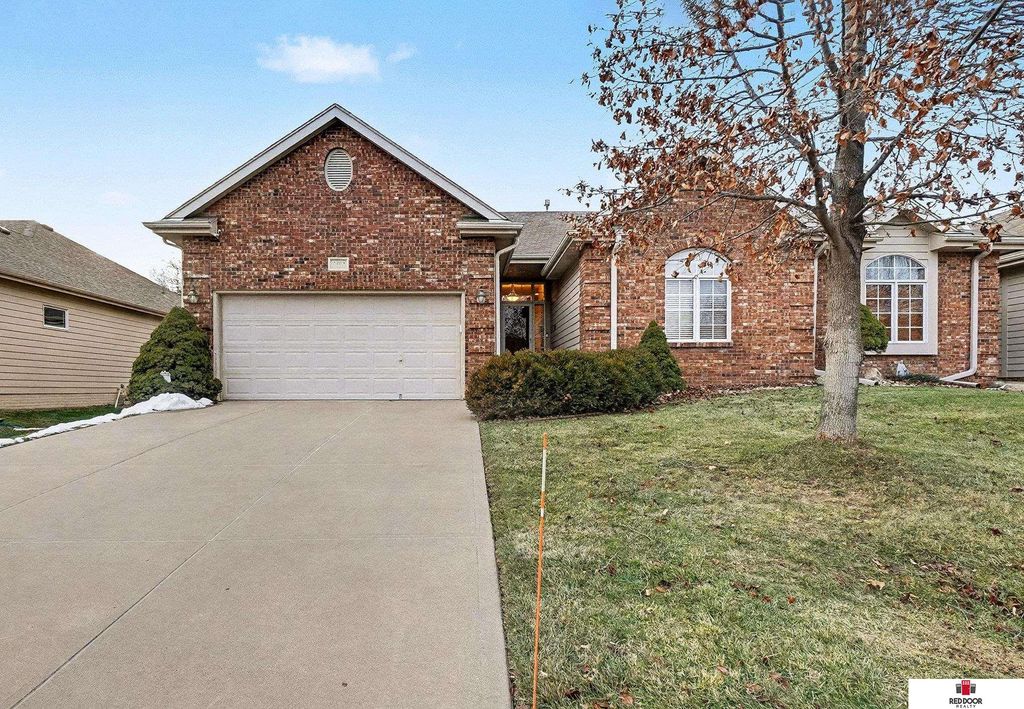 2208 S 179Th Street, Omaha, NE 68130