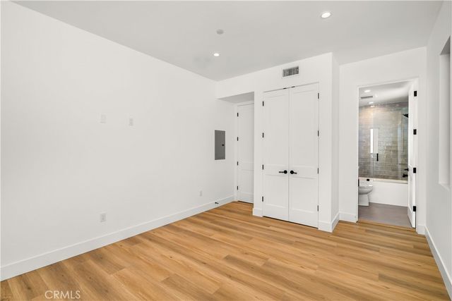 2204 Carmona, Los Angeles, CA 90016