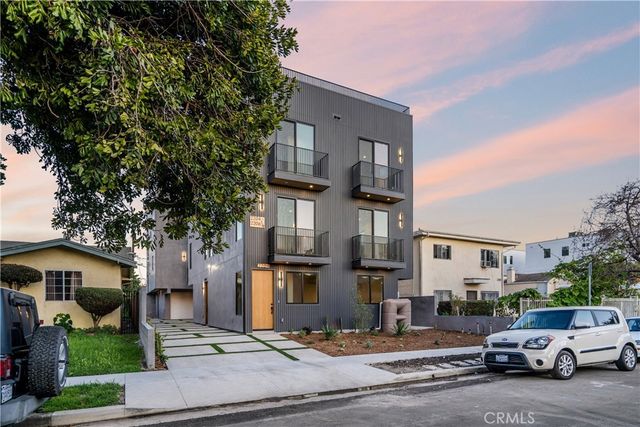 2204 Carmona, Los Angeles, CA 90016
