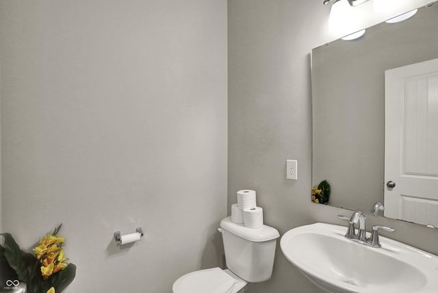 1333 Old Heritage Place, Greenwood, IN 46143